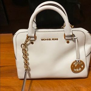 White Michael Kors cross body bag